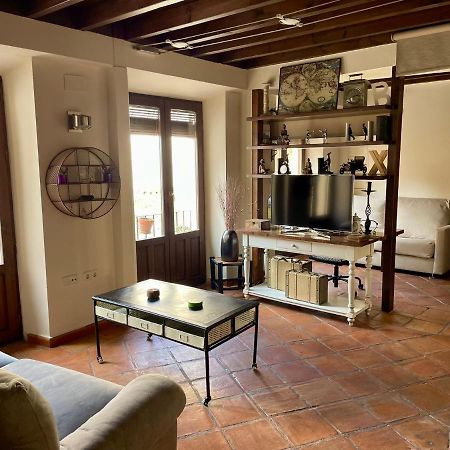 Sleep In Historic Puerta Elvira Apartment Granada Ngoại thất bức ảnh