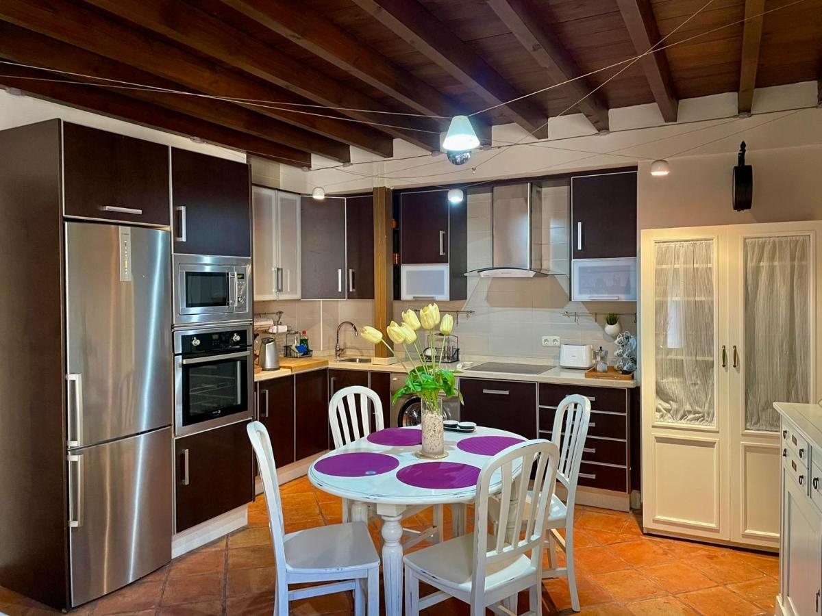 Sleep In Historic Puerta Elvira Apartment Granada Ngoại thất bức ảnh