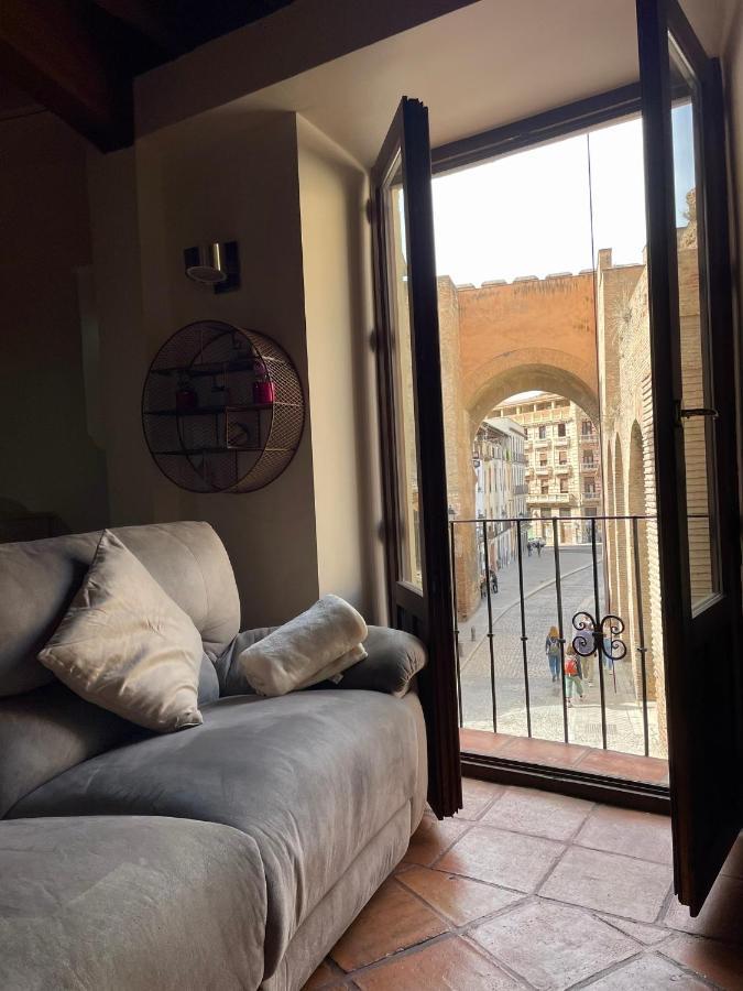 Sleep In Historic Puerta Elvira Apartment Granada Ngoại thất bức ảnh